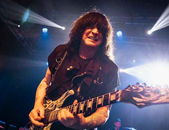 Michael Angelo Batio: Virtuosismo, velocidad y pasión por la guitarra