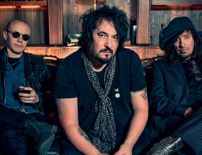 The Sideshows presenta su álbum debut