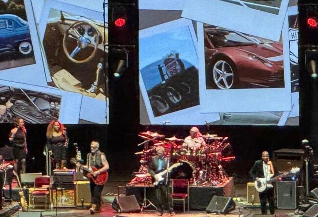 Eric Clapton convierte Barcelona en un templo del blues y el rock