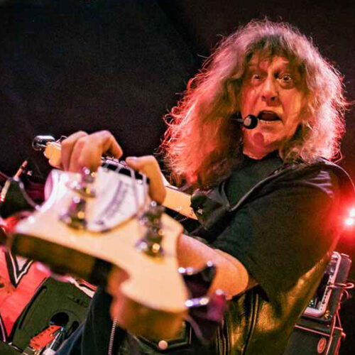Raven – Sons Of Cult – Razers: Adolescencia y muecas