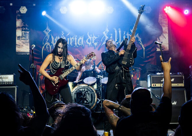 Luxúria de Lillith: El regreso de los demonios vivientes a Tere-Hell