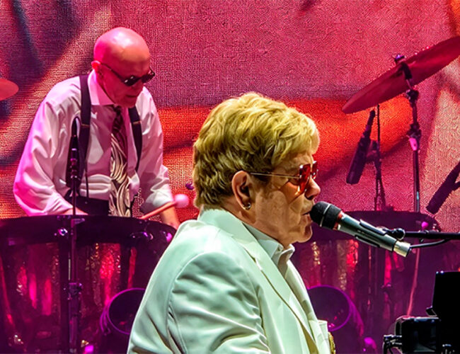 Elton John se despide de México con dos conciertos históricos