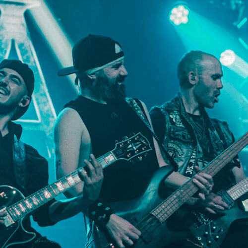 Zenobia celebra sus 20 años en Barcelona con clásicos, piratas y una fiesta sobre el escenario