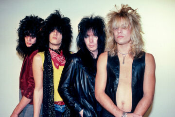 Mötley Crüe recuperan «Take Me To The Top» para celebrar los 45 años de Too Fast For Love